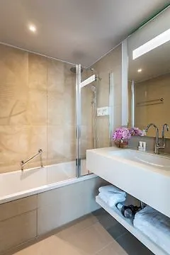 Capri By Fraser Apartahotel 4*