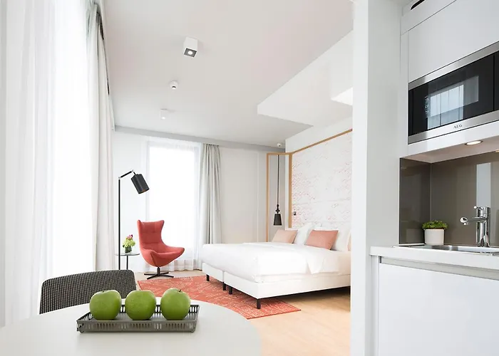 Capri By Fraser Berlim