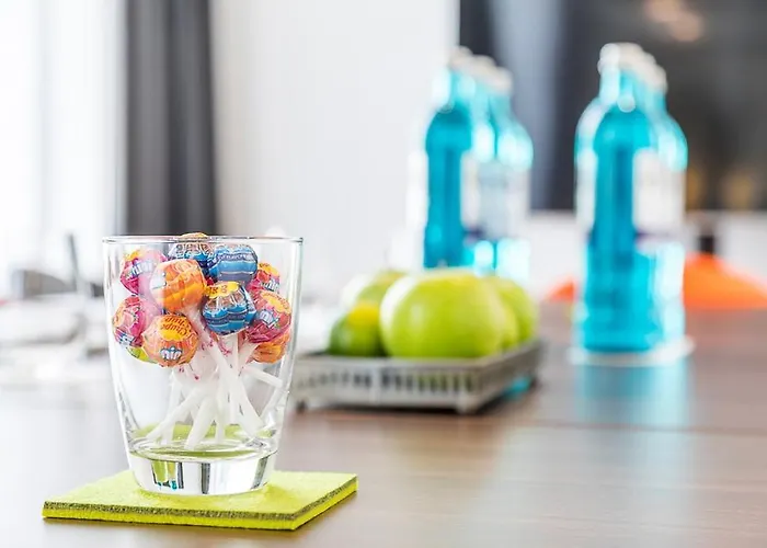 Capri By Fraser Berlin