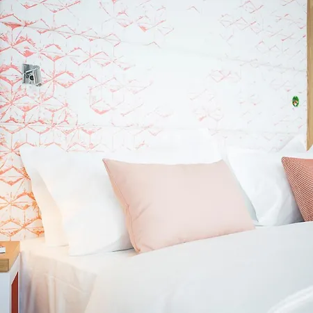 Capri By Fraser Berlin