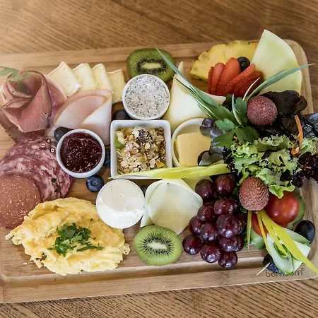 Capri By Fraser Apart Otel 4*